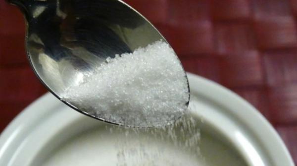 К концу сентября цены на сахар в магазинах могут пойти вниз