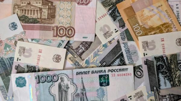 В Петербурге хотят перенести срок утверждения прожиточного минимума на два месяца